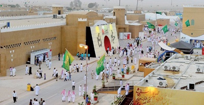 آلاف الزوار يتوافدون على أرض الجنادرية في ثاني أيام المهرجان