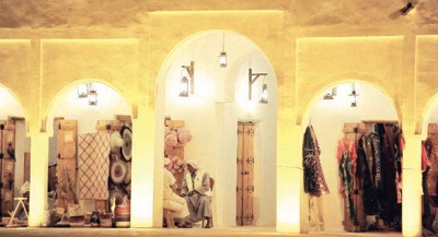 35 ألف زائر لـ «بيت الخير» .. واهتمام بقصة سوق القيصرية