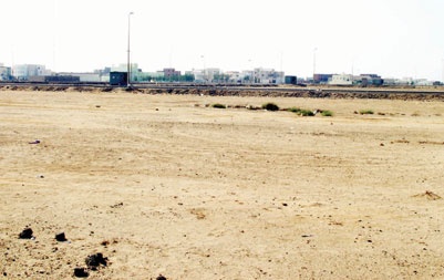 مختصون: الأراضي البيضاء تحول دون تطوير المدن.. وفرض الرسوم يحدُّ من أزمة الإسكان