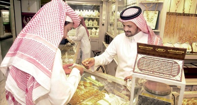 ارتفاع أسعار الذهب يقفز بمبيعات الفضة في المملكة 30 %