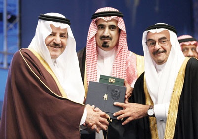 «الكهرباء»: التيار يغطي 12.144 مدينة وقرية وهجرة في المملكة والمشتركون 6.2 مليون