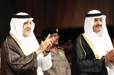 خالد الفيصل يفتتح فعاليات سوق عكاظ ويكرم الفائزين في المسابقات