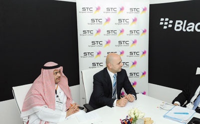 مجموعة الاتصالات السعودية وRIM الكندية  تطوران شراكتهما بطرح خدمات حصرية