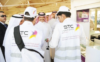 رئيس مجموعة "الاتصالات السعودية" يقف على استعدادات الشركة في منطقة المدينة المنورة