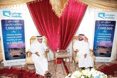 محافظ هيئة الاتصالات يتفقد مواقع «موبايلي» في المشاعر المقدسة