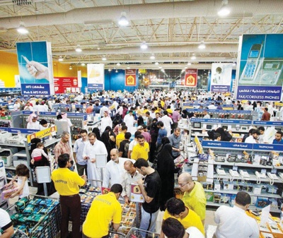 «إكسترا» تختتم مهرجان التخفيضات الكبرى وسط إقبال كبير