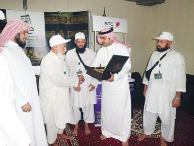 «الاتصالات السعودية» تحتفي بعائلة الشهيد الباكستاني «فرمان»
