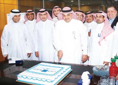 بنك الجزيرة يفتتح مركز اتصالات العملاء الجديد