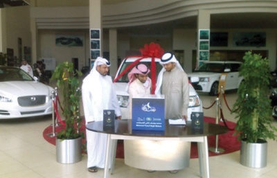 شركة ناغي تسلم 3 سيارات لاند روفر للفائزين بجوائز عرض رمضان