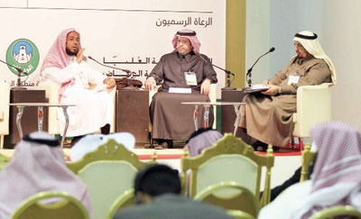 «الزكاة والدخل» مطالبة بتحصيل زكاة الأراضي وتوجيه عائداتها لإسكان الفقراء