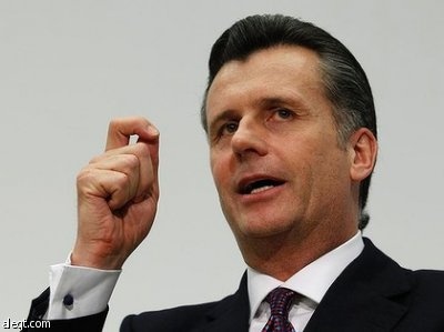 محافظ بنك سويسرا المركزي يستقيل من منصبه بعد فضيحة معاملات مالية مشبوهة (فيديو)