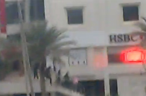 سرقة ملايين الجنيهات في وضح النهار من بنك Hsbc في القاهرة (فيديو)