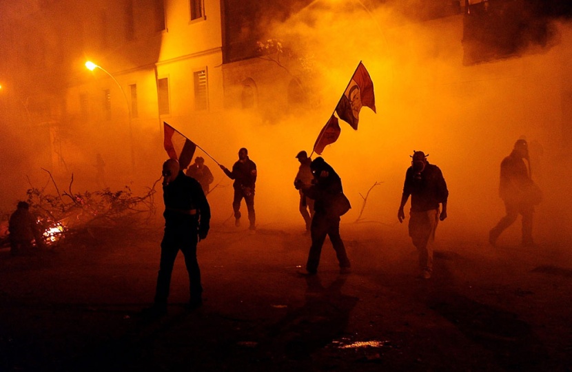 ارتفاع عدد مصابي الاشتباكات بين المتظاهرين وقوات الأمن المصرية إلى 1482 شخصا