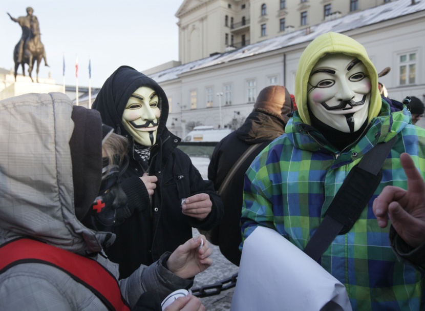 الآلاف يتظاهرون في سويسرا ضد اتفاقية "اكتا" ومنظمات غير حكومية تحذر من تداعياتها - فيديو