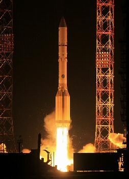 روسيا تنجح في إطلاق قمر صناعي هولندي بعد محاولتين - فيديو