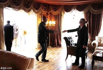 ماري كولفن فقدت عينها في سيرلانكا وفقدت حياتها في سوريا - فيديو