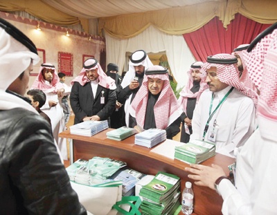 رئيس «مكافحة الفساد» لـ "الاقتصادية" : عملنا يشمل القطاع الخاص - فيديو