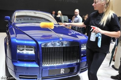 معرض جنيف للسيارات يفتح أبوابه للزوار "صور و فيديو"