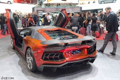 معرض جنيف للسيارات يفتح أبوابه للزوار "صور و فيديو"