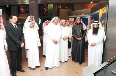 كبار التنفيذيين في «موبايلي» يزورون منشآت الهيئة الملكية في الجبيل