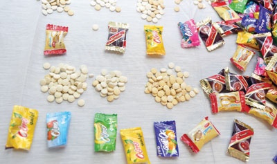 قبضة «الداخلية» تسقط 681 مهربا روجوا لسموم بـ 1.7 مليار ريال - فيديو