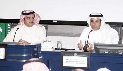 مسؤول لـ "الاقتصادية" : توجُّه لإصدار قانون لعمل الأسر من المنزل