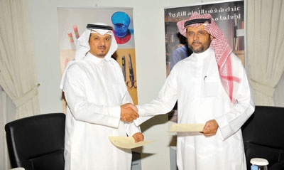 توقيع اتفاقية تدريب ينتهي بالتوظيف بين معهد سعودي أوجيه و«الغرير للمقاولات»