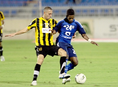 الاتحاد والهلال .. "حبايب" في جدة - فيديو