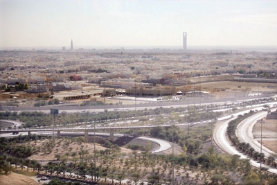 عقاريون: تغيير أنماط الطلب واستغلال الأراضي البيضاء يحلان أزمة الإسكان