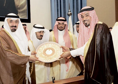 تكريم «الغنيم القابضة» لدعمها جائزة الأمير محمد بن فهد لخدمة أعمال البر