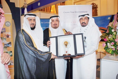 «السلام للطائرات» راعٍ ذهبي في معرض التوظيف والتأهيل