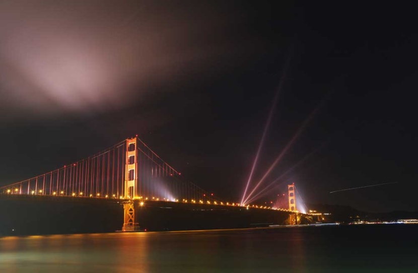 سان فرانسيسكو تحتفل بالذكرى الخامسة والسبعين لتشييد جسر غولدن غيت - فيديو