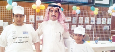 بنك الرياض يتابع فعاليات مركز نادي الشباب الصيفي