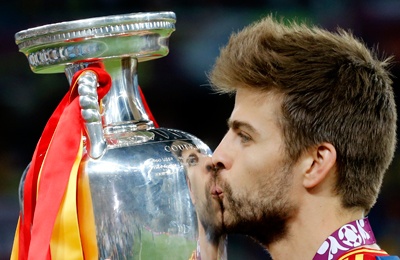 مشجعو ايطاليا يشعرون بالصدمة بعد الهزيمة "المذلة" في نهائي اوروبا - فيديو