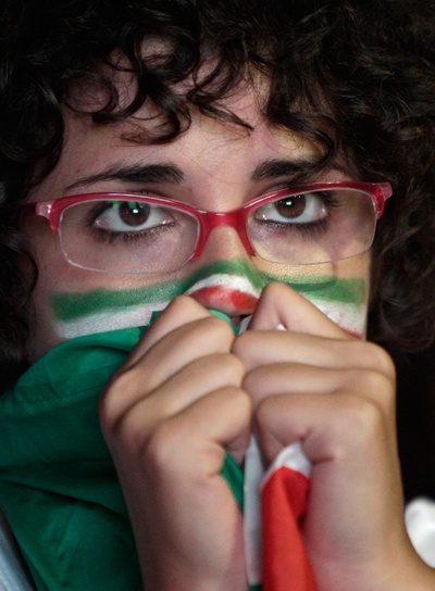 مشجعو ايطاليا يشعرون بالصدمة بعد الهزيمة "المذلة" في نهائي اوروبا - فيديو