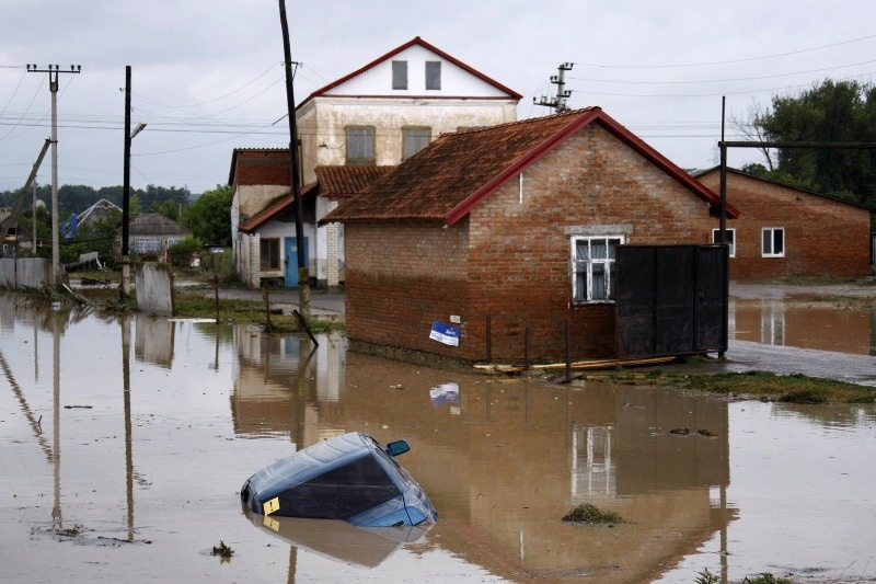 مقتل أكثر من 134 شخصا في روسيا بسبب العواصف والفيضانات - فيديو