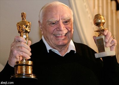 وفاة الممثل ارنست بورجنين عن عمر يناهز 95 عاما - فيديو