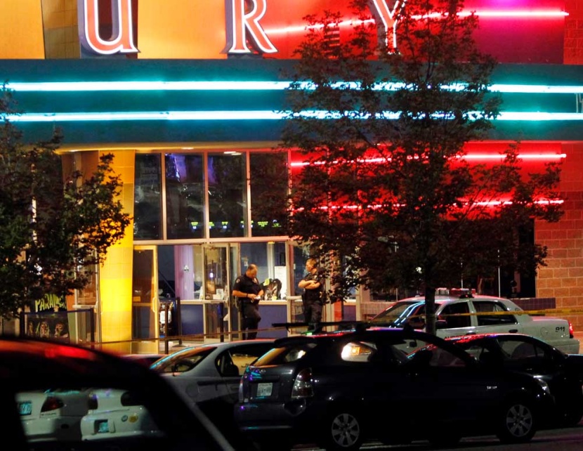 دور السينما الأمريكية تعزز إجراءاتها الأمنية بعد إطلاق النار بولاية كولورادو