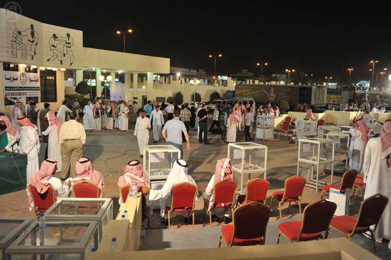 حملة التبرع لنصرة الشعب السوري تتخطى سقف الـ 200 مليون ريال  - فيديو