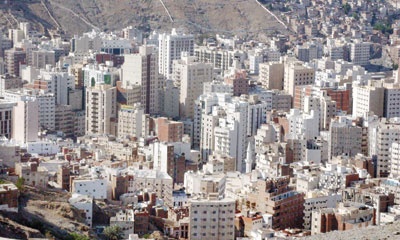 مكة: السماح باستخراج الصكوك يرفع أسعار الأراضي والمنازل العشوائية