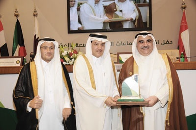 «المياه الوطنية» تحوز جائزة التميز الخليجي في إحلال وتوطين الوظائف لعام 2012