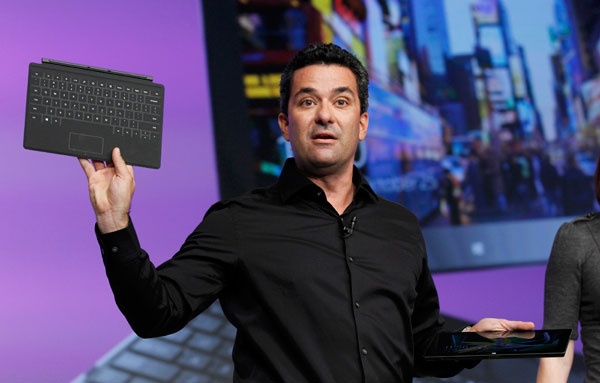 مايكروسوفت تكشف النقاب عن ويندوز 8 والكمبيوتر اللوحي سيرفس - فيديو