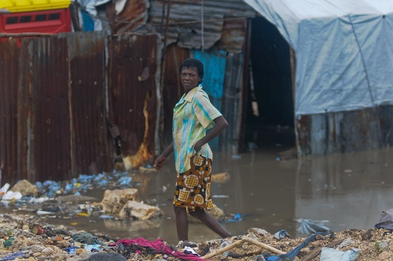 نيويورك تعلن الطوارئ مع اقتراب اعصار ساندي بعد مقتل 38 شخصا في الكاريبي - فيديو