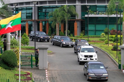 أوباما يلتقي الرئيس البورمي في رانغون