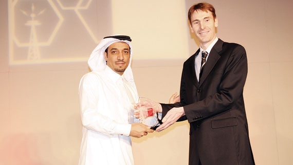 «موبايلي» تحصد جائزة أفضل مُشغّل لعام 2012