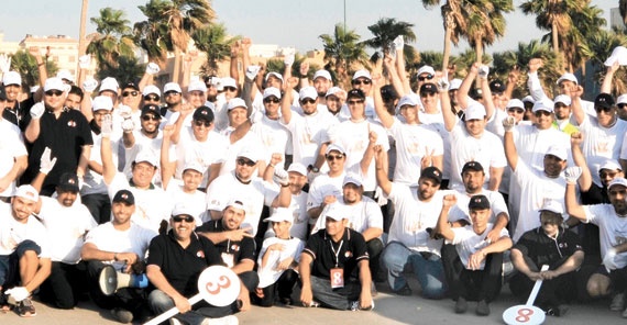 البنك الأهلي  يطلق حملة نظافة شاطئ العروس