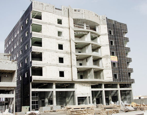 «أمانة الشرقية»: لا سلطة لدينا لإلزام ملاك المباني بتوفير مواقف للمستأجرين