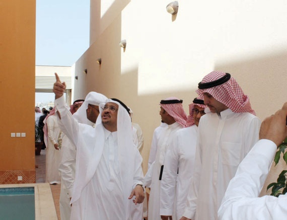 ابن محفوظ يدشن «ديار جدة 2» أحدث مشاريع العروس السكنية