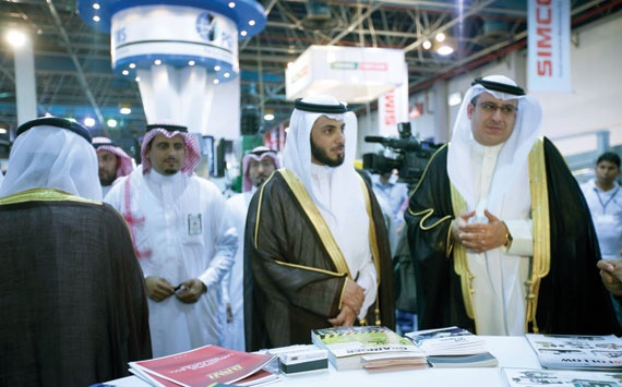 مدير عام «مدن» يفتتح المعرض السعودي الدولي الثالث للمكائن والمعدات في جدة