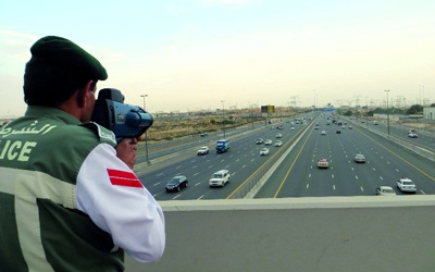 "جن" يضبط ‬1000 سيارة مخالفة في دبي